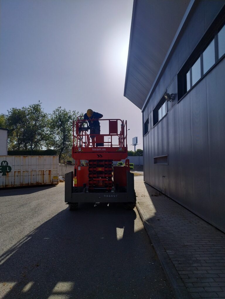 Impermeabilización de cubierta deck — Guardia Civil